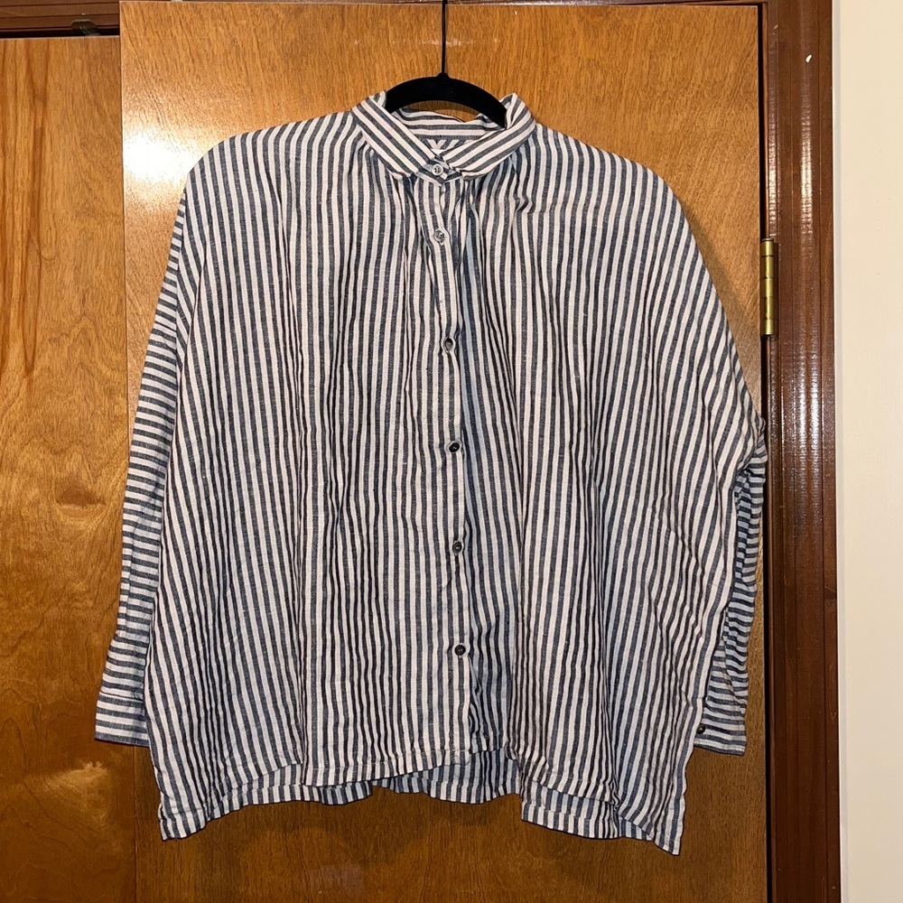 Ichi Antiquités | Linen Button-Down Shirt - Picture 2 of 9